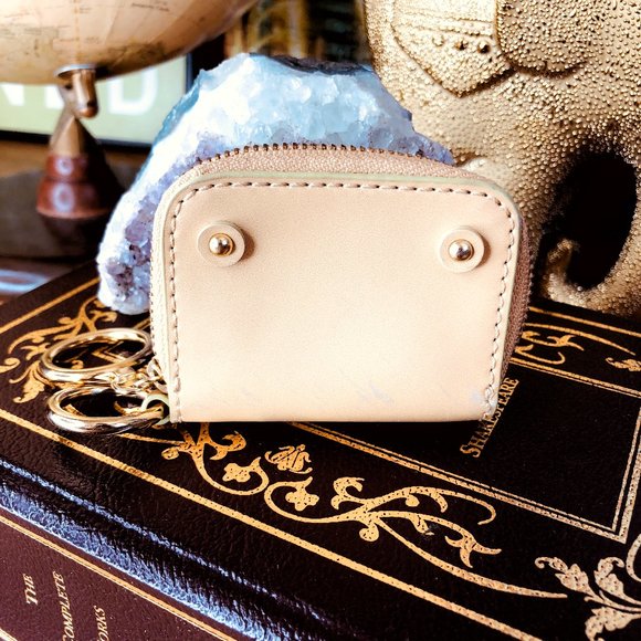 BEBE Beige Coin Purse GUC - Picture 3 of 9
